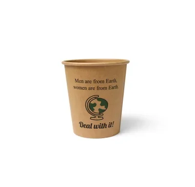 Koffiebekers 177 ml (6,5 oz), karton Ø 7,2 x 7,8 cm bruin met Silly Times opdruk “100% Fair”